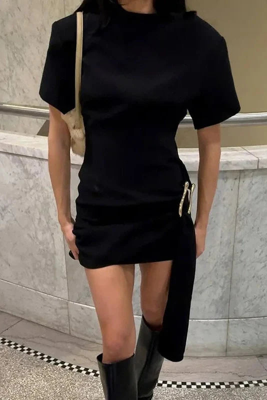 Elegant Round Neck Short-Sleeved Mini Dress