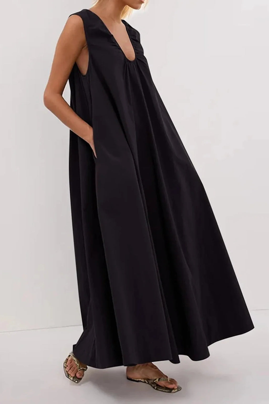Elegant Sleeveless Loose Maxi Dress