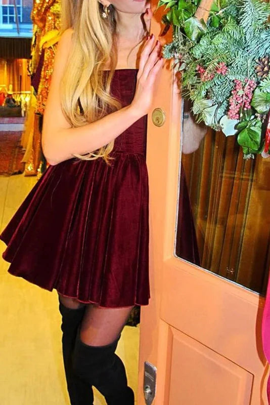 Elegant Sleeveless Pleated Square Collar Mini Dress