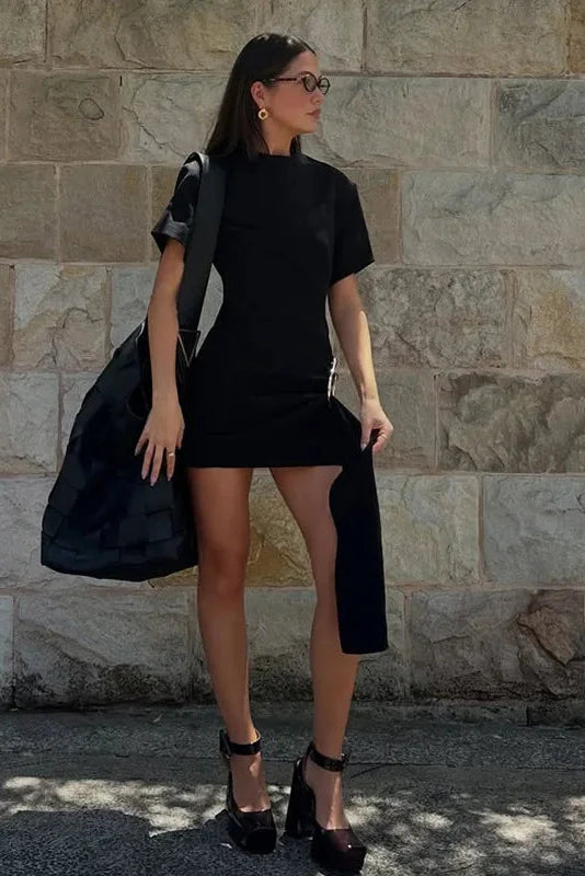 Elegant Round Neck Short-Sleeved Mini Dress