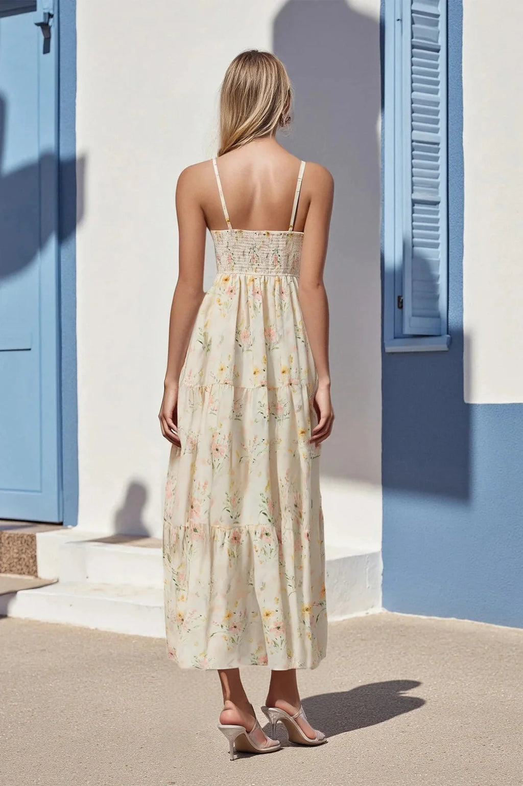 Elegant Sleeveless Tie-Up Maxi Dress