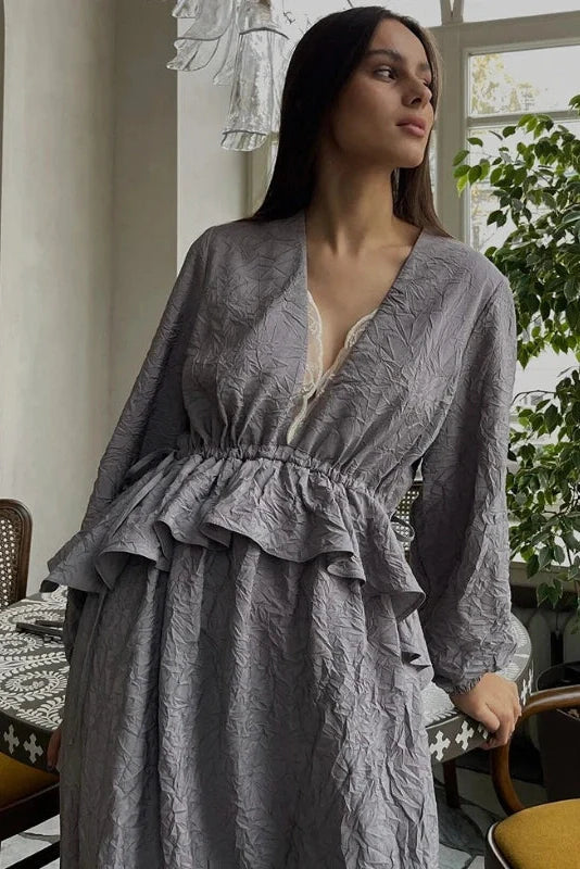 Lantern Sleeves Lace V-Neck Midi Dress
