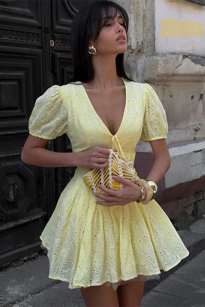 Lace-Up Printed V-Neck Slim Short Sleeve Mini Dress