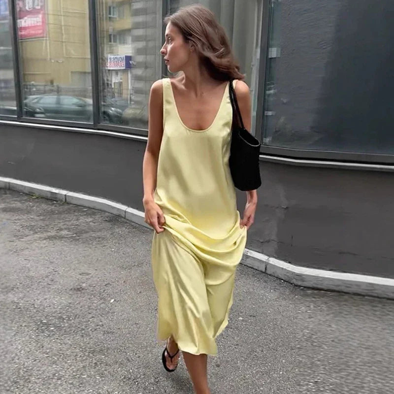 Sleeveless U Neck Loose Backless Maxi Dress