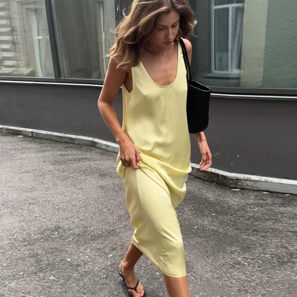 Sleeveless U Neck Loose Backless Maxi Dress