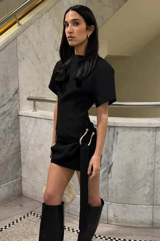 Elegant Round Neck Short-Sleeved Mini Dress