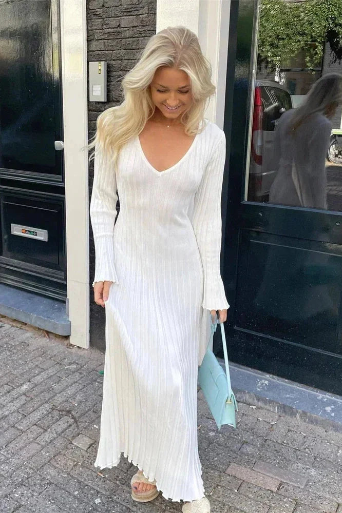 V-Neck Knit Long Sleeve High Waist Pleated Maxi Dress