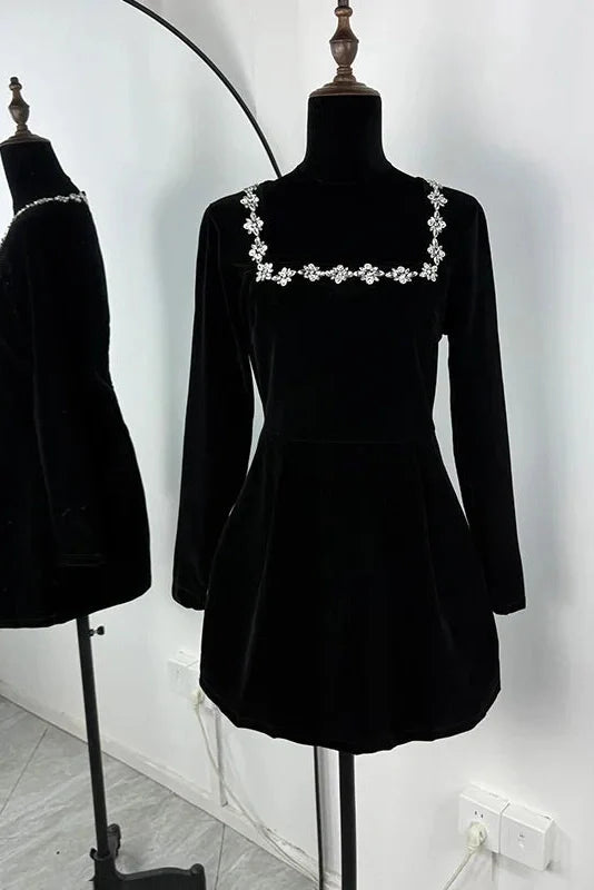 Elegant Square Neck Velvet Slim A-Line Long Sleeve Mini Dress