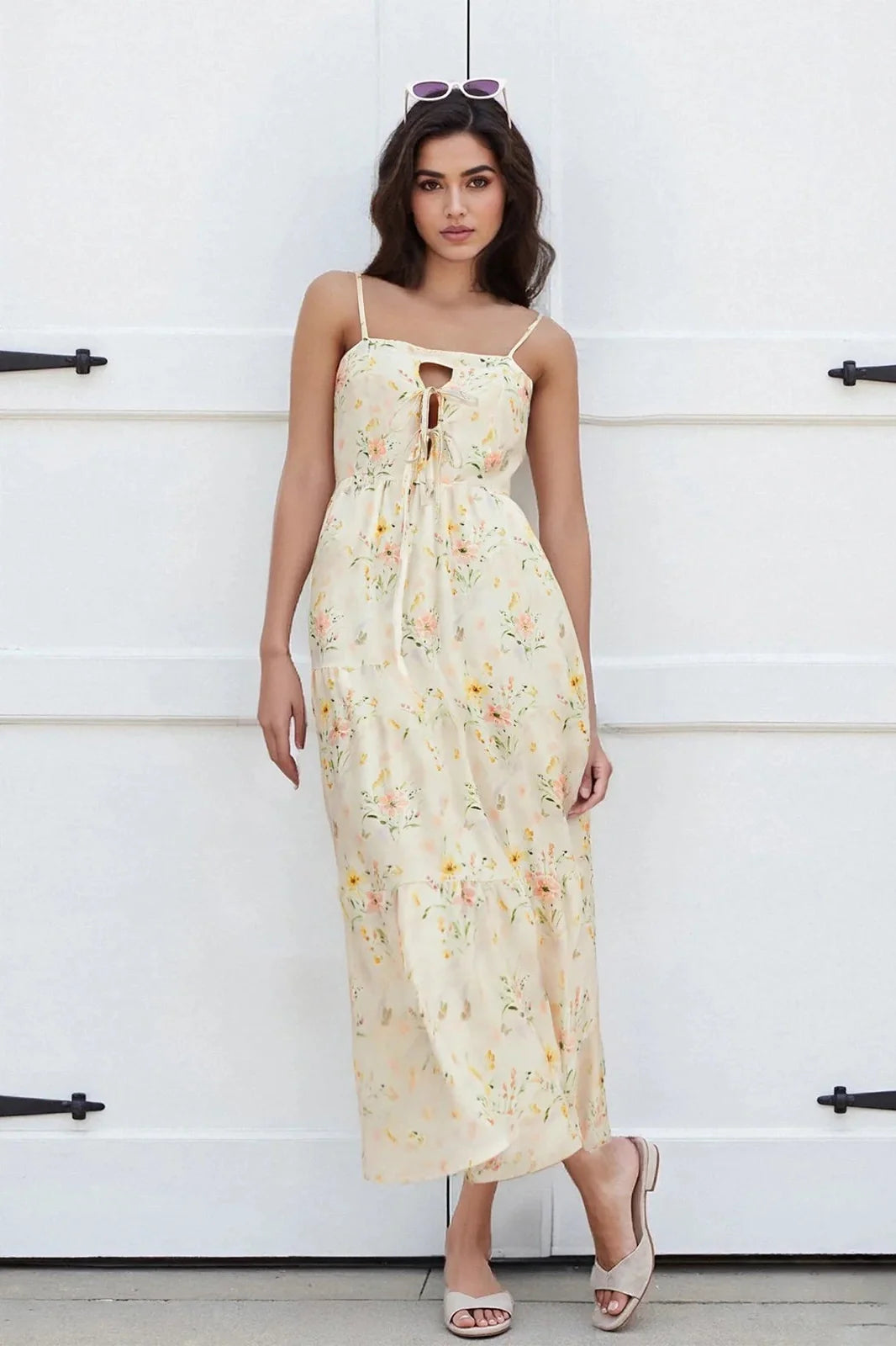 Elegant Sleeveless Tie-Up Maxi Dress