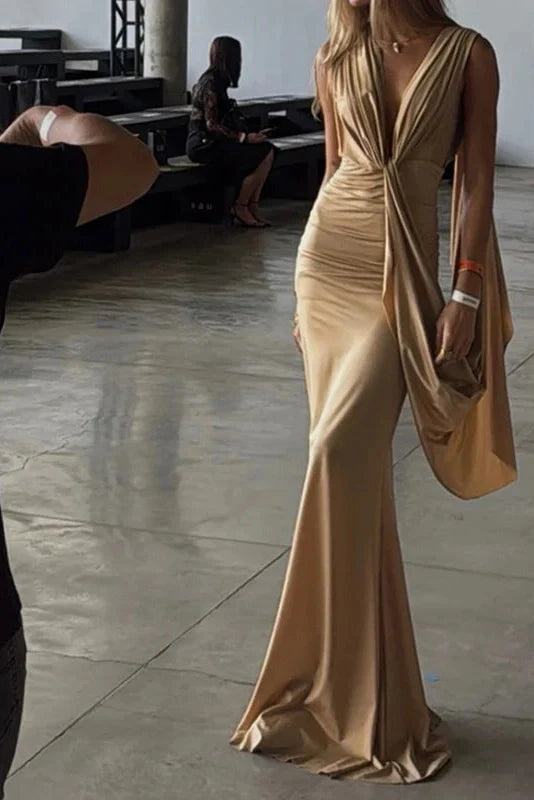 Hollow Out Deep V-Neck Sleeveless Slim Maxi Dress