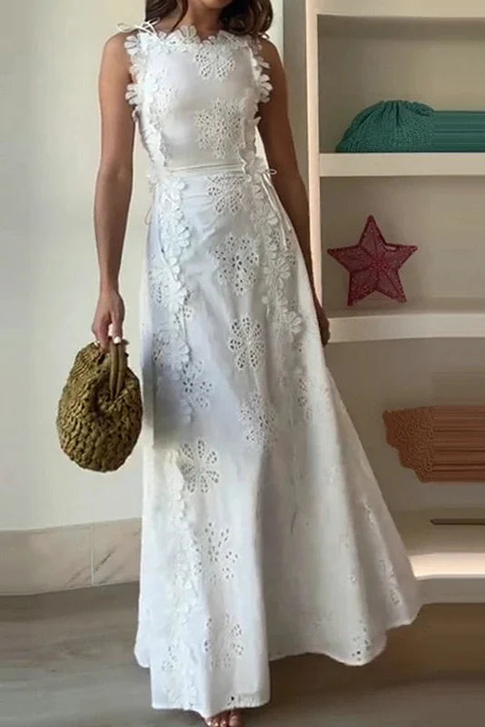 Elegant Hollow Out Lace Embroidery Sleeveless Maxi Dress